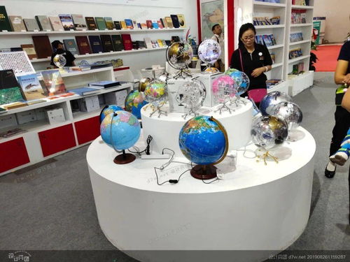 44个产品展示柜设计 点亮数字创意产品的展览展示服务新视野